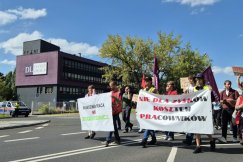 Nie chcą płacić za parking, zablokowali rondo. „STOP patodeweloperowi” - foto