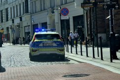 Znamy kulisy obławy w centrum Bielska-Białej. Wielokrotnie notowany 21-latek usłyszał cztery zarzuty