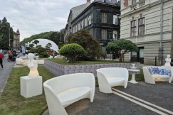 Sztuka, muzyka i relaks w samym sercu miasta. Art Square to tętniącą życiem strefa kultury PROGRAM