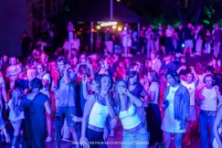 Silent disco rozruszało miasto, a to dopiero początek. Wieczorem czeka nas monumentalne widowisko