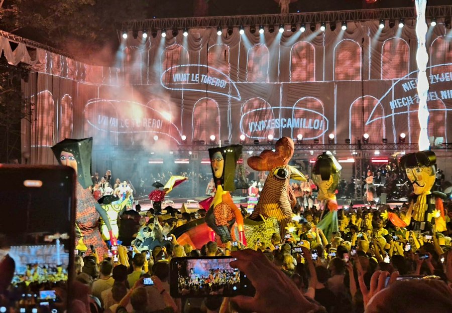 Spektakularna scenografia i wielki sukces plenerowej Carmen. Takiego widowiska miasto nie widziało