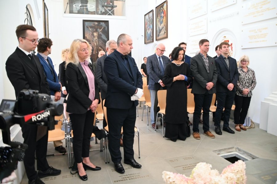 Testament spełniony. Książę bielski spoczął wśród innych członków rodu w kaplicy zamkowej - foto