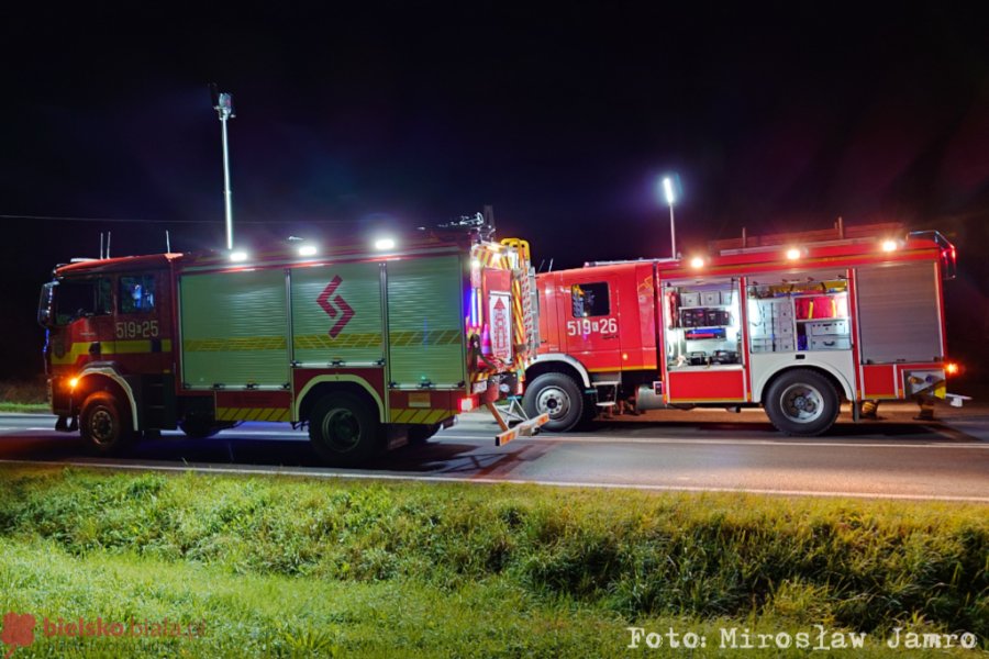 Tragiczny wypadek na DK52. Nie żyje młody mężczyzna, to funkcjonariusz policji - foto