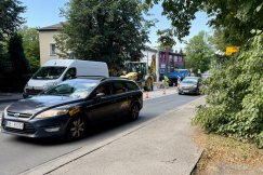 Awaria wodociągowa na największym bielskim osiedlu. „Lało się spod jezdni” - foto