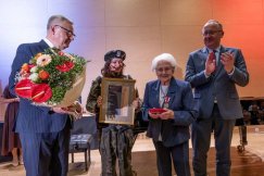 Pamięć o bohaterach to jej życiowa misja. Zofia Lamers z Nagrodą Świadka Historii - foto