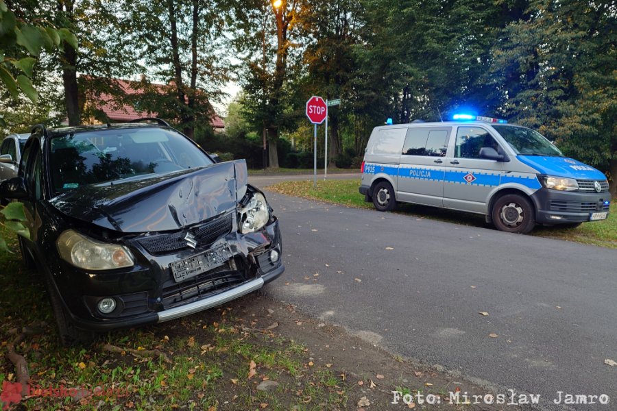 Samochodowe domino na Górskiej. Wycieki płynów z rozbitych aut zneutralizowali strażacy - foto