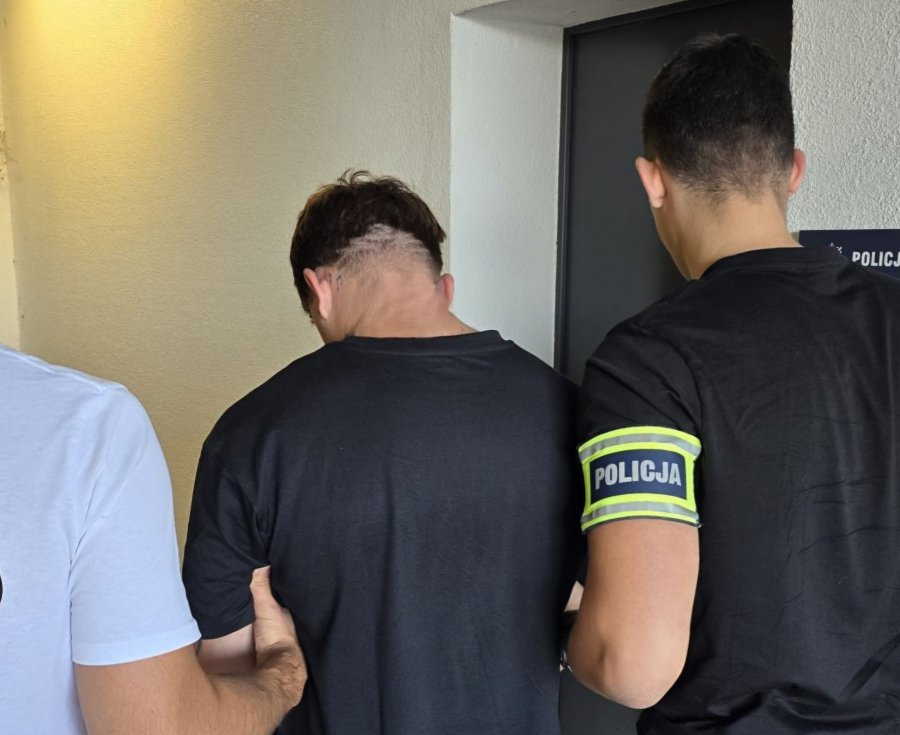 Półtora kilograma narkotyków w domu zatrzymanego 25-latka. Nieoficjalnie, to popularny raper - foto