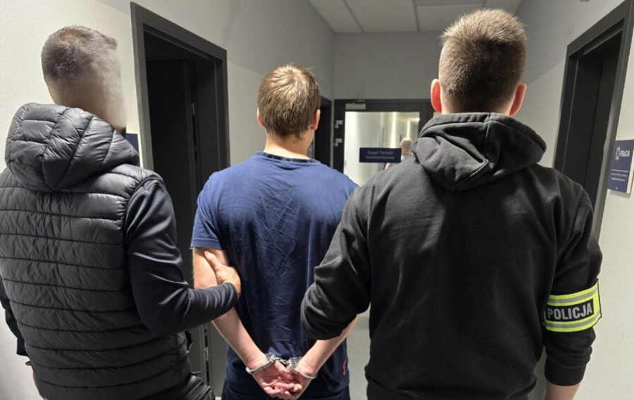 Narkotyki w lodówce i profesjonalna hurtownia kurierska. Policja rozbiła biznes 42-letniego Bielszczanina