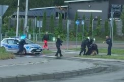 Nagi i pobudzony 31-latek z nożem dziś usłyszy zarzuty. Nie zostanie doprowadzony do prokuratury