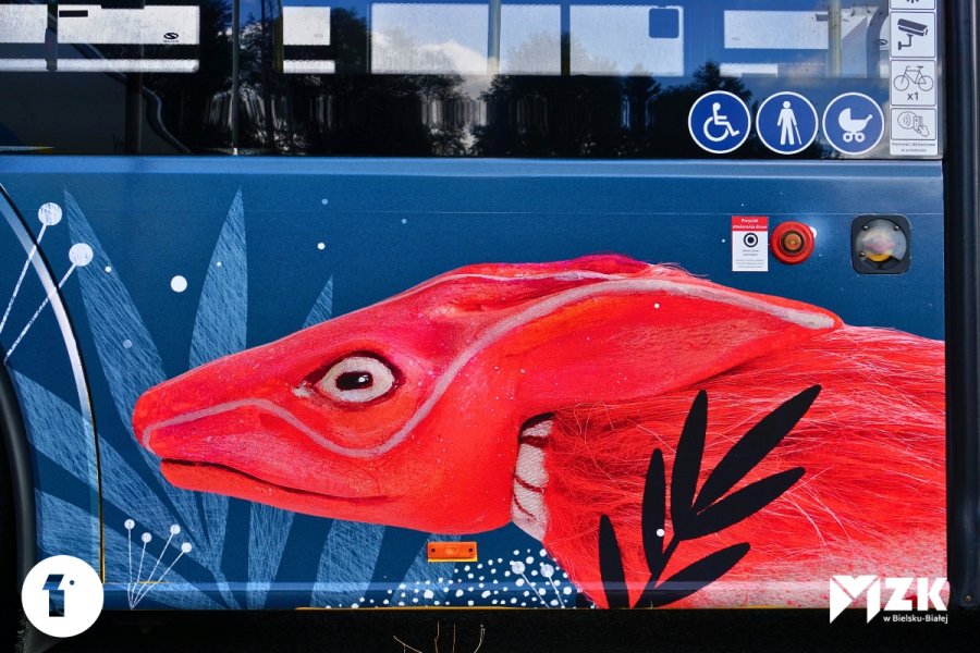 Niezwykły autobus znów kursuje po Bielsku-Białej. To już trzecia odsłona artystycznego cyklu - foto