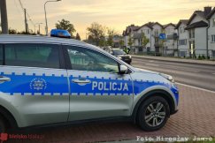 Poranna akcja policji na ruchliwej ulicy. Ponad dwa promile i kolizja w tle - foto