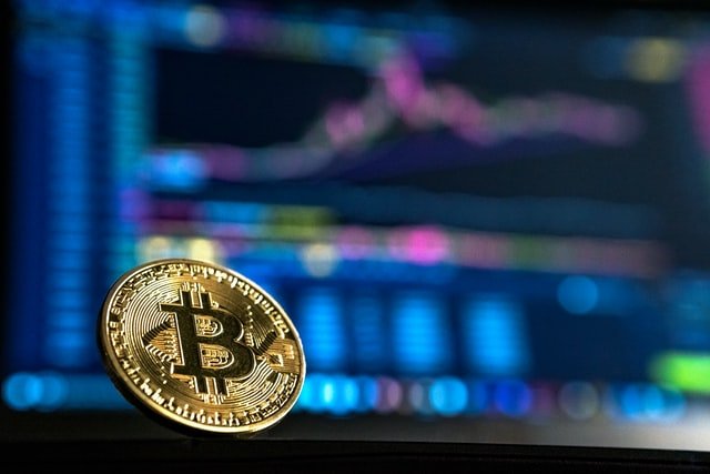 Dlaczego Bitcoin osiąga najwyższy kurs w historii?