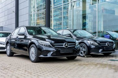 Jak znaleźć najlepszą ofertę na leasing Mercedesa?