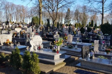 Ile kosztuje pomnik na cmentarzu - jak wyglądają wzory nowoczesnych pomników cmentarnych?