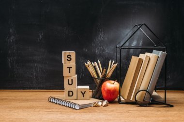 Jak wybrać odpowiednie studia podyplomowe dla swojej kariery zawodowej?