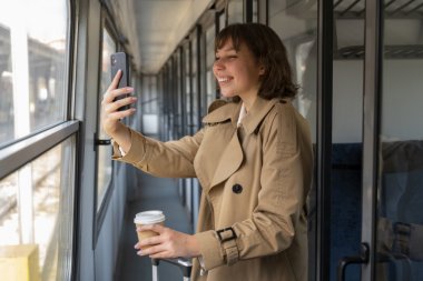Jak działa system dynamicznych cen biletów w PKP?