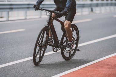 Jak przygotować się na jesienne wycieczki rowerowe?