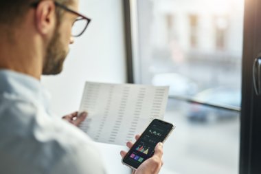 Oszczędność dzięki zdalnemu odczytowi – jak monitoring zużycia mediów optymalizuje koszty?