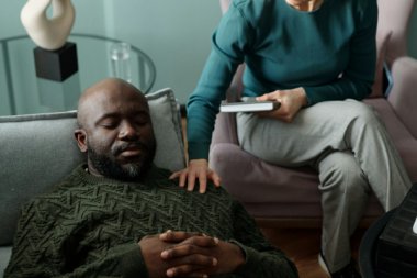 Pierwsza wizyta u psychiatry – jak się przygotować?