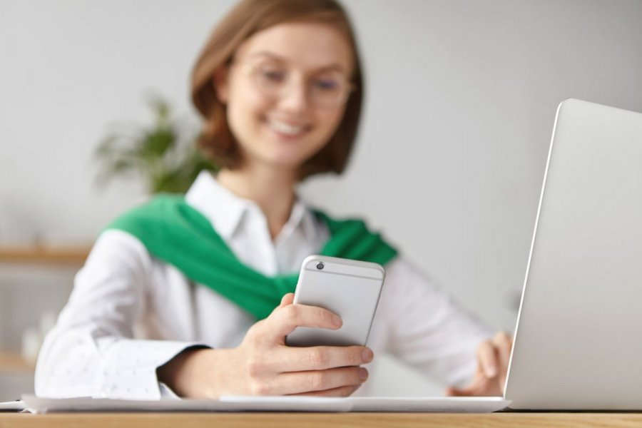 Porady lekarskie online – dlaczego są coraz chętniej wybierane przez pacjentów?