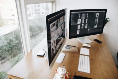 Jaki monitor do montowania filmów wybrać? Poradnik