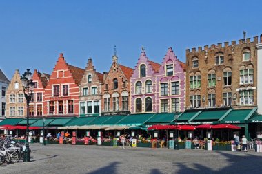 Jak zorganizować profesjonalną strefę handlową na eventach plenerowych?