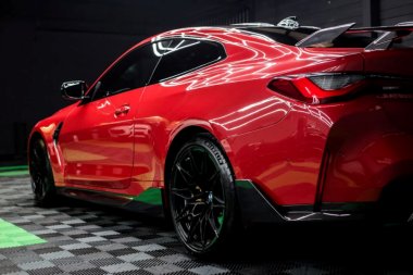 Powłoka ceramiczna na samochód - kiedy warto w Nią zainwestować?