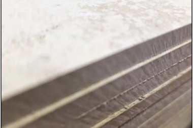 Jaką płytę z tworzywa sztucznego wybrać na zewnątrz? Praktyczny przewodnik po materiałach od plastikowo.pl