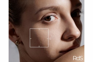 Czy można stosować retinoidy latem? Fakty i mity o retinyl retinoate w sezonie letnim