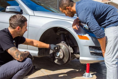 Auto części samochodowe po numerze VIN – jak oszczędzić czas i pieniądze?