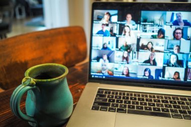 Twój przewodnik po marketingu online: od angażujących webinarów po skuteczny e-mail marketing
