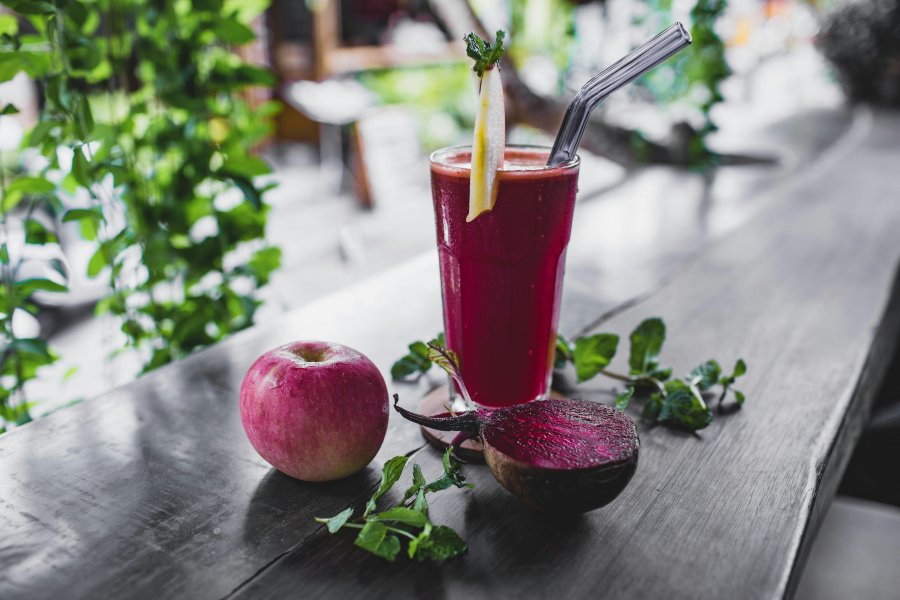 Lekkość jako styl życia – jak dieta sokowa pomaga wrócić do równowagi