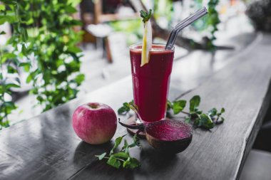 Lekkość jako styl życia – jak dieta sokowa pomaga wrócić do równowagi