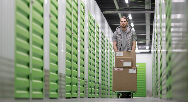 Self storage – jak działają nowoczesne magazyny samoobsługowe?