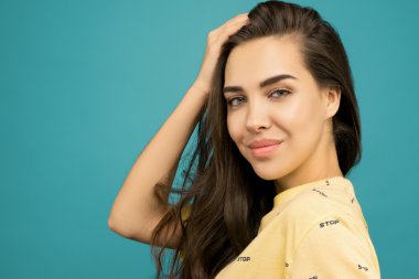 Najlepsze sposoby na baby hair – czy znasz je wszystkie?