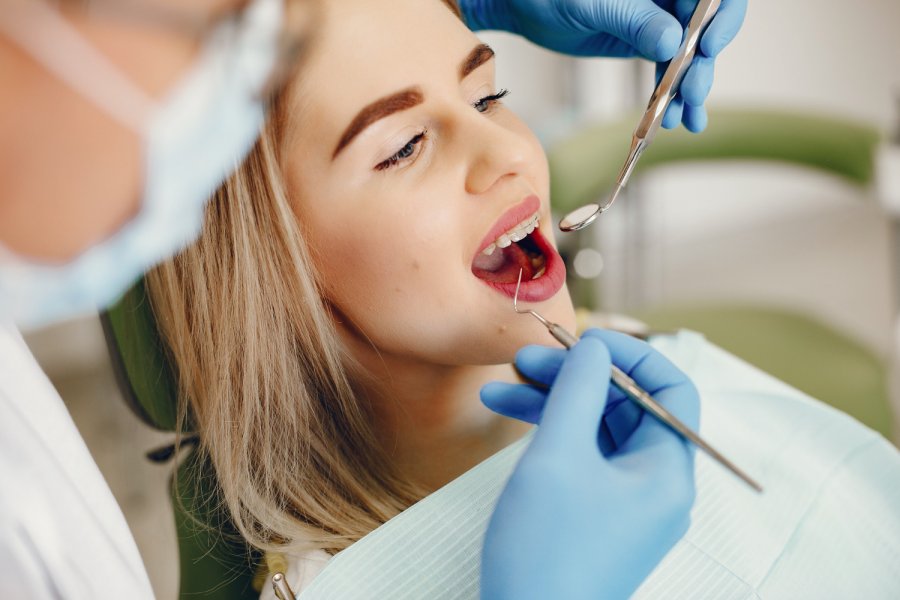 Jak wybrać dobrego dentystę w Bielsku-Białej? Praktyczny przewodnik dla pacjenta