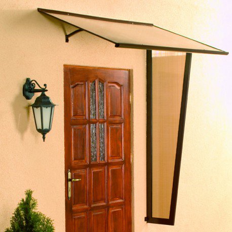 Dlaczego warto instalować daszek nad drzwiami wejściowymi?