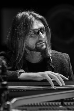 Jazzowy wirtuoz fortepianu