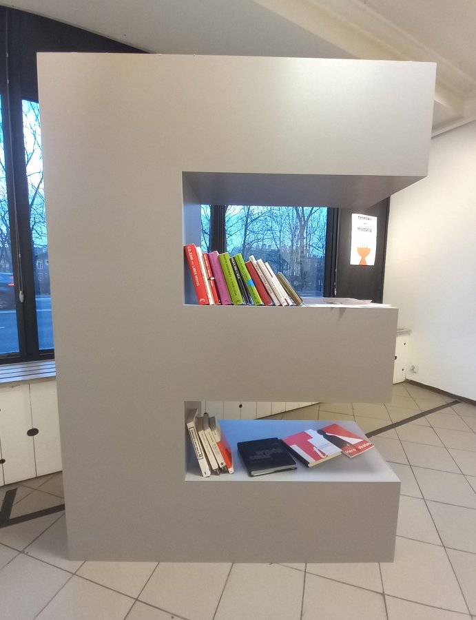 Prace przerażająco aktualne