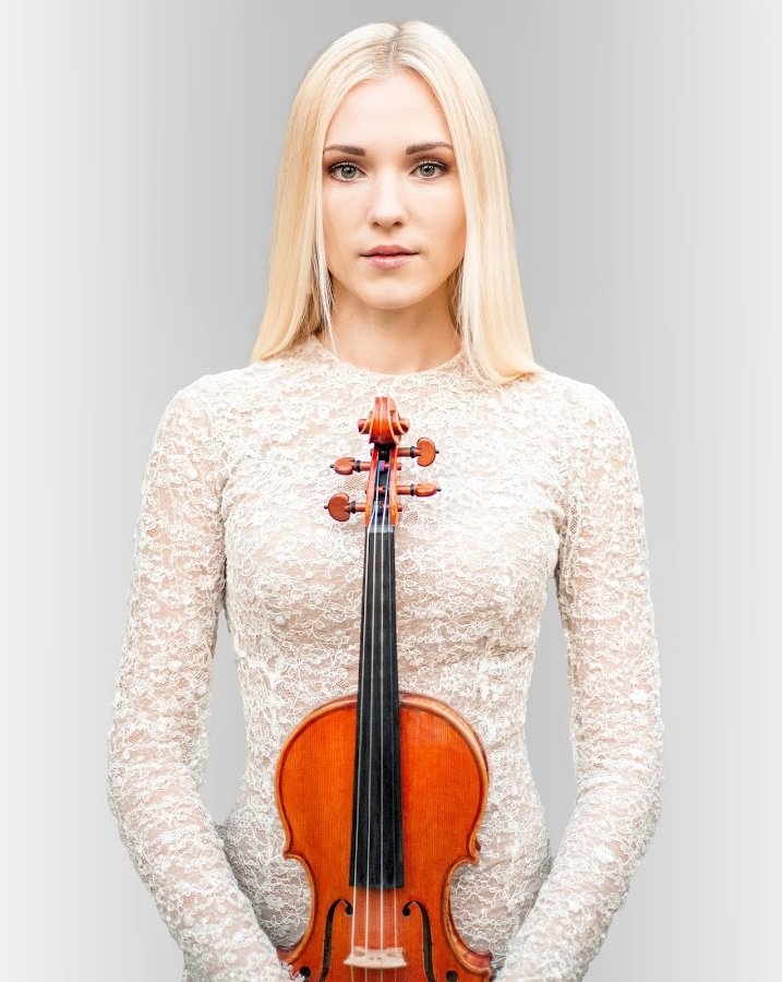 Orkiestra i skrzypaczka