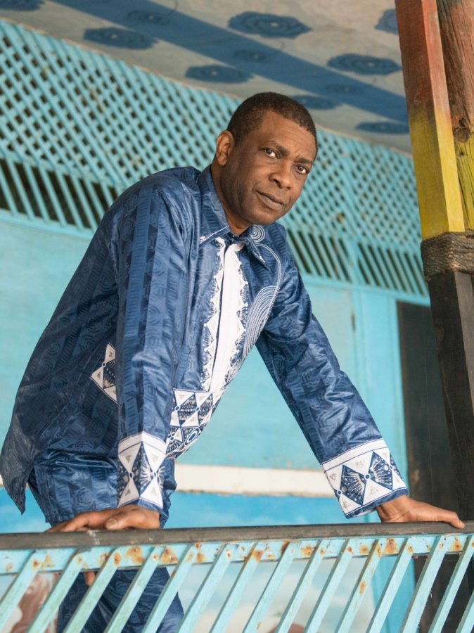 Senegalski wokalista i perkusista