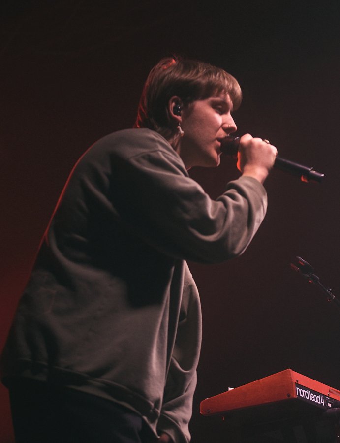 Między elektroniką, alt popem, jazzem i muzyką filmową
