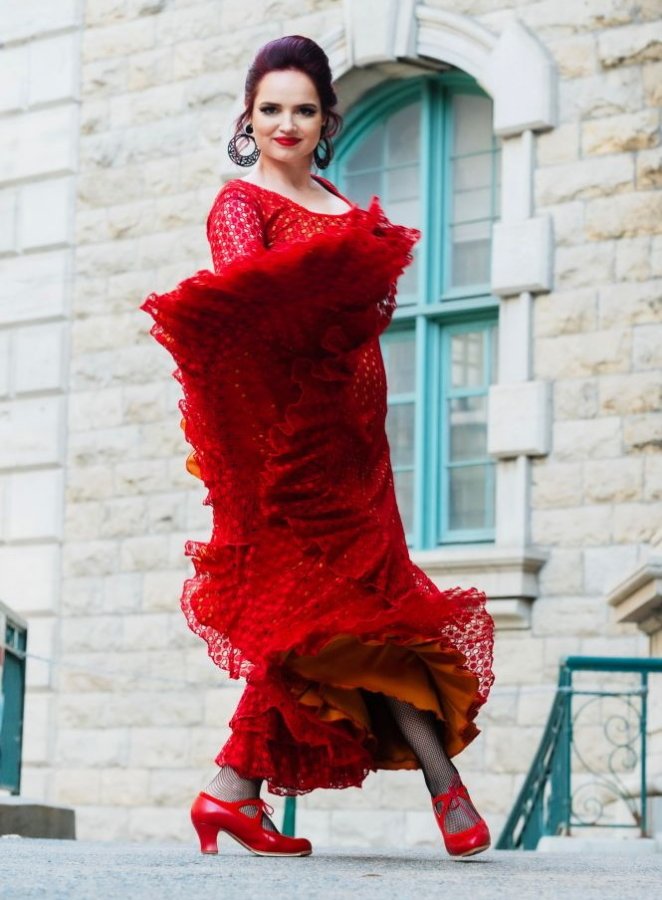 Dialog fortepianu, perkusji, gitary i tańca flamenco