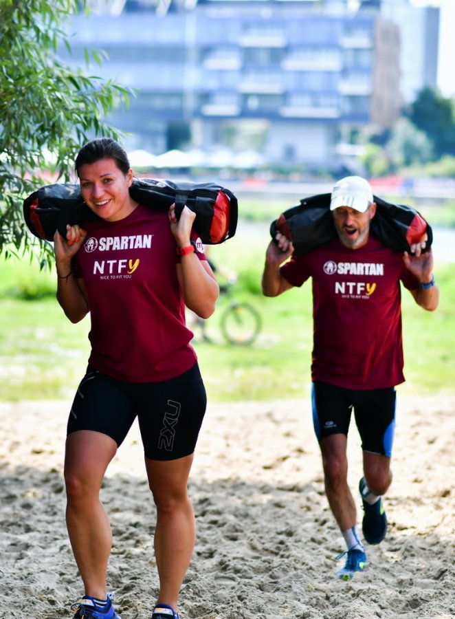Trening dla miłośników biegów przeszkodowych