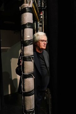 Zwiedzanie teatru z Januszem Legoniem