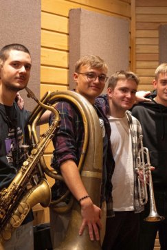 Pasja do muzyki z radością życia