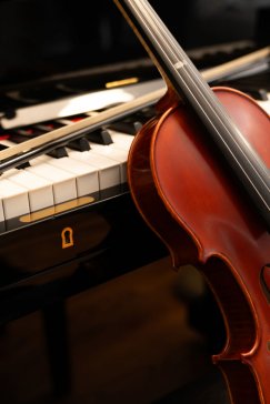 Wybitny pianista i dyskusja o stylu życia