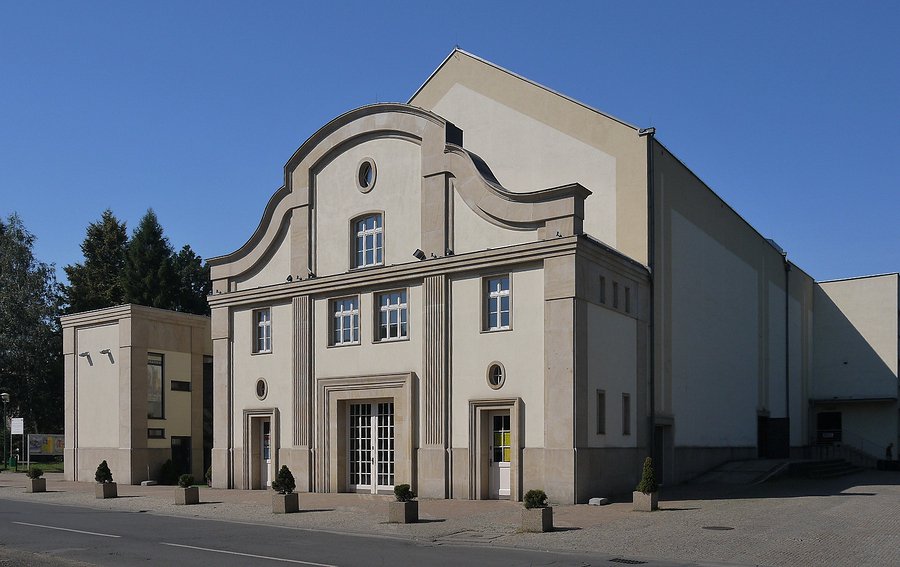 Historia i przyszłość Miejskiego Domu Kultury w Czechowicach-Dziedzicach