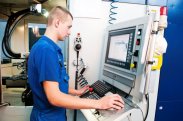 OPERATOR MASZYN CNC