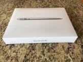 Apple MacBook Air 13.3 w połowie 2017 r.      550